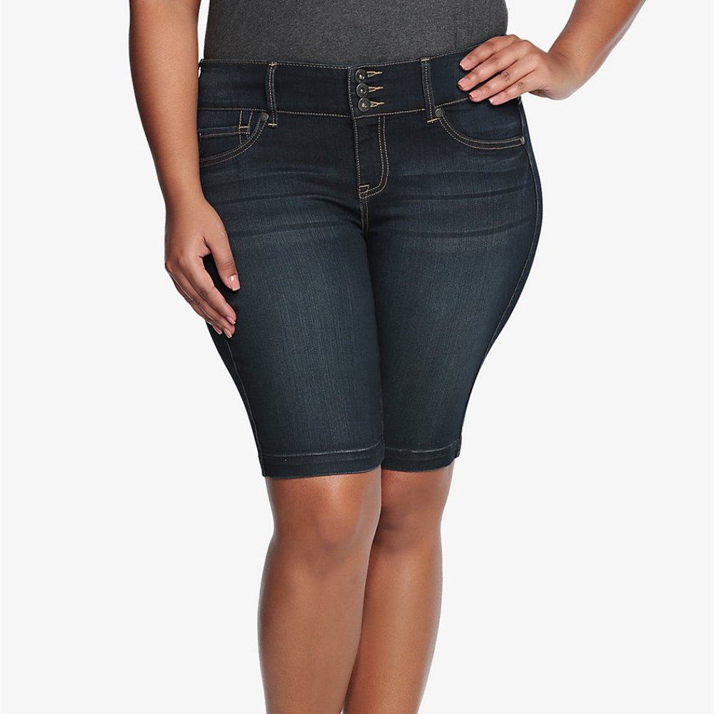 Torrid Jegging Bermuda Shorts - Dark Wash